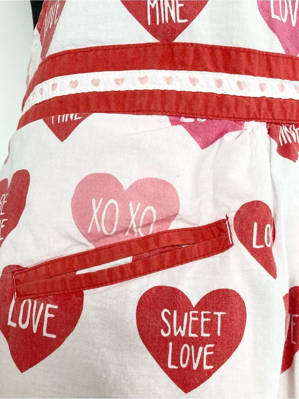 SUR LA TABLE Apron Red Love Heart Pom Pom Trim